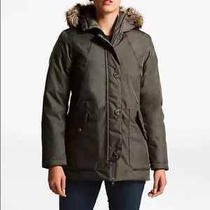 The North Face TNF down mauna kea parka